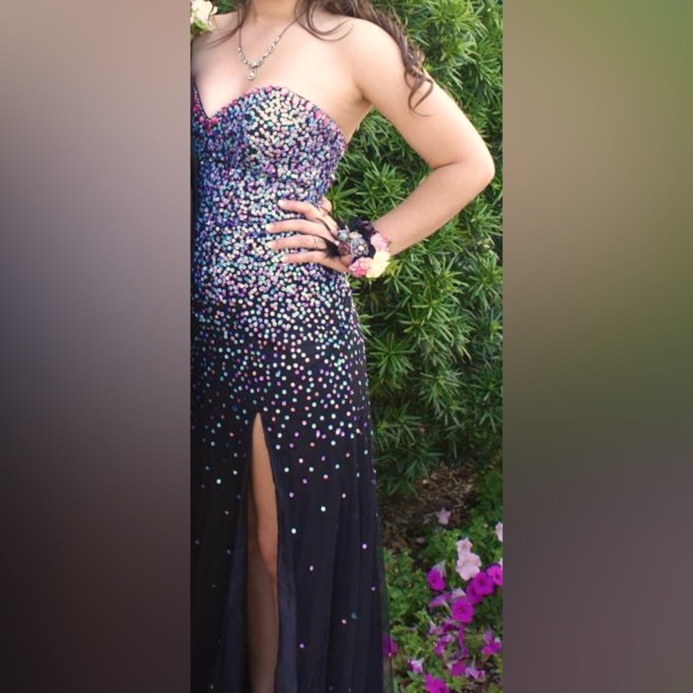 Prom Dress by Mari Lee by Madeline Gardner. Only worn once.